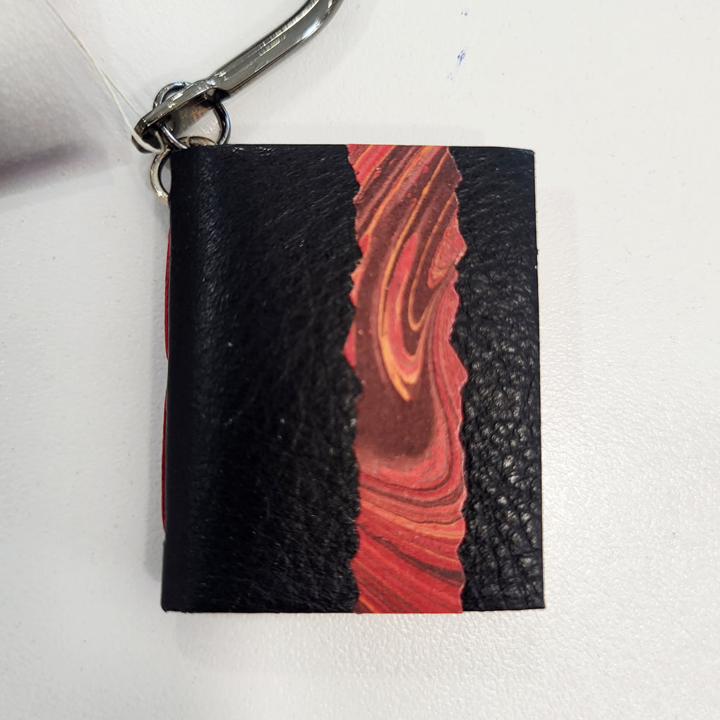 RIC - Mini leather bookmark