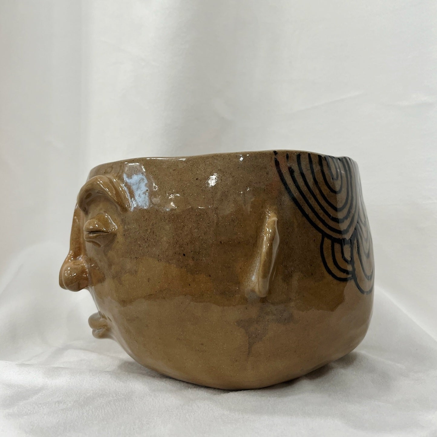Cache pot visage - Marie Rancourt céramiste