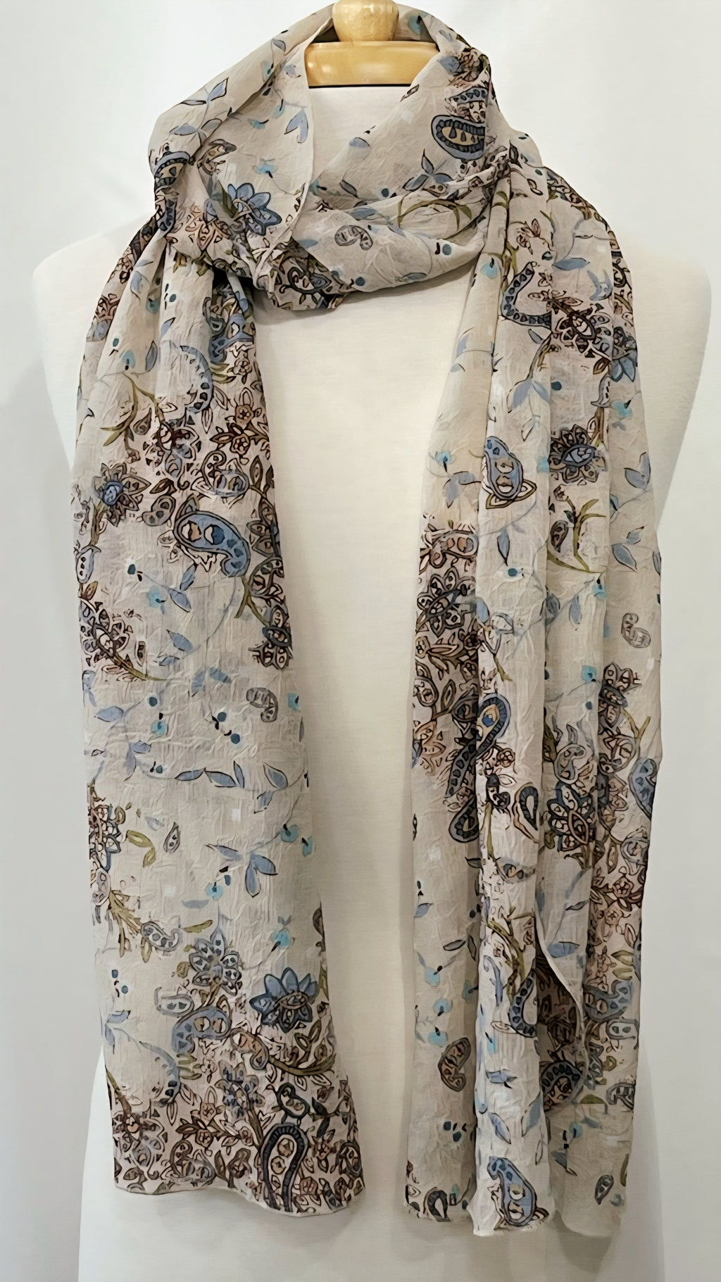 Foulard long et léger à motif paisley et floral