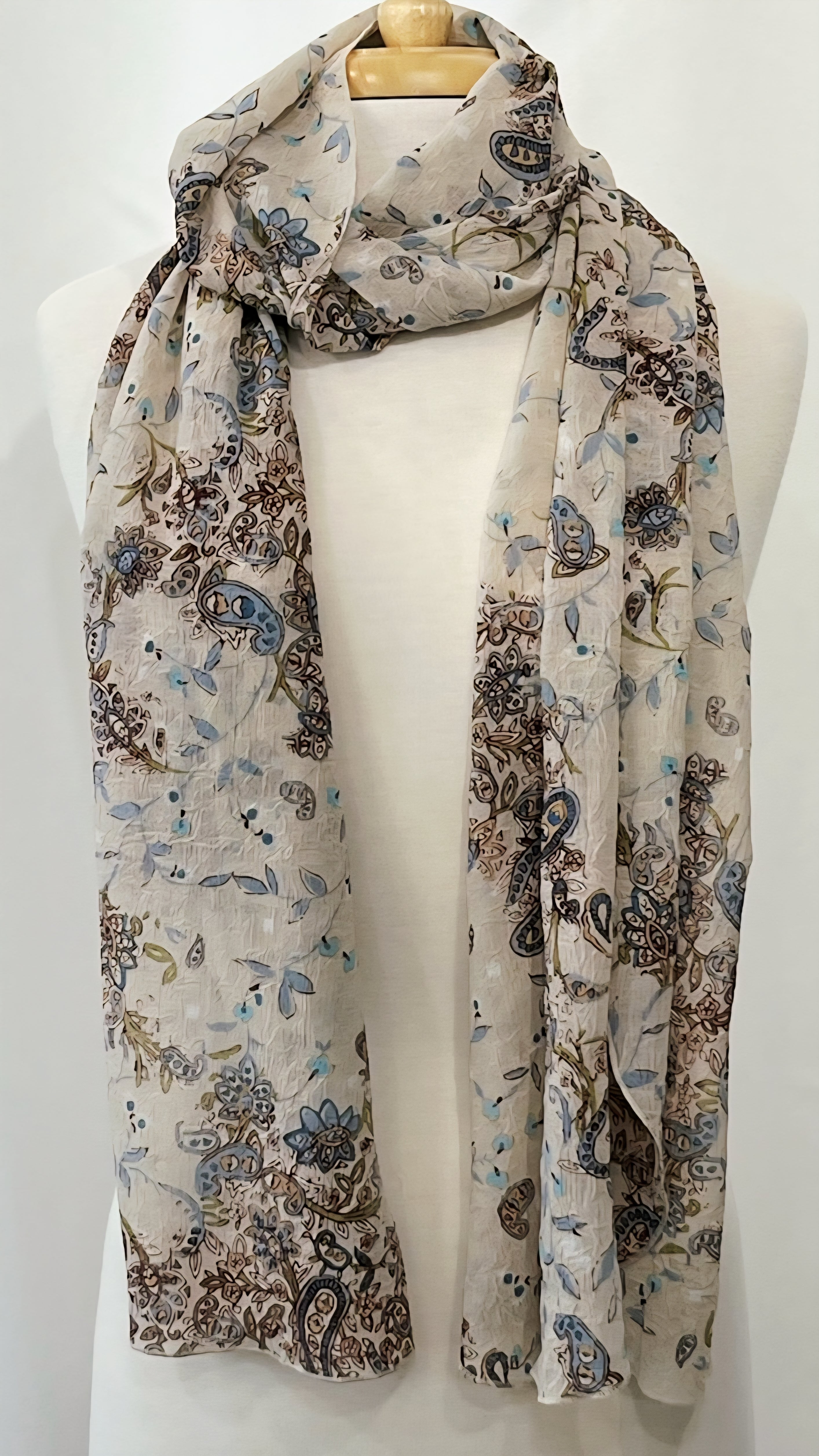 Foulard long et léger à motif paisley et floral
