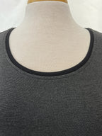 Robe Michelle grise à liséré noir