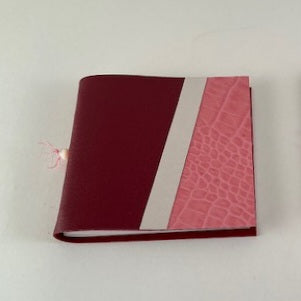 RIC - Small leather notebook