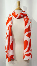 Foulard long imprimé orangé et blanc