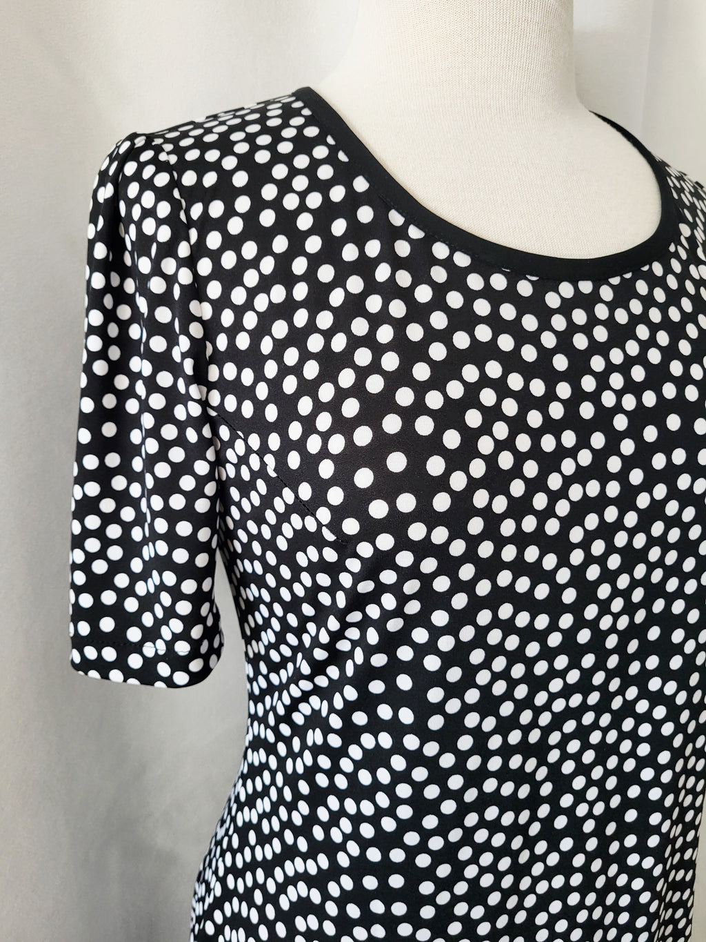 Robe Michelle imprimée, manche à pli rond