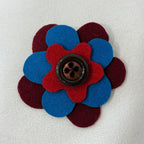 Broche fleur en laine