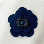 Broche fleur en laine