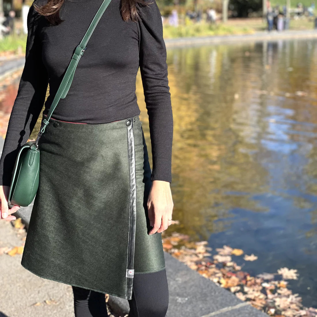 TUK - Jupe longueur genou kaki foncé - taille unique