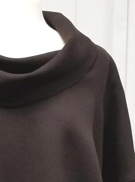 Pèlerine en pure laine de couleur brun chocolat. - Christine Mercier atelier-boutique