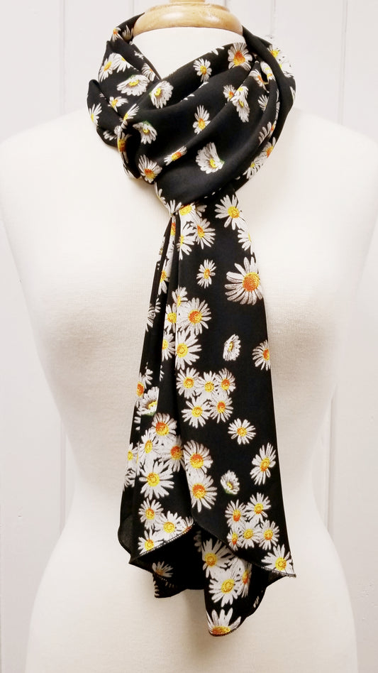 Foulard long imprimé marguerites. - Christine Mercier atelier-boutique