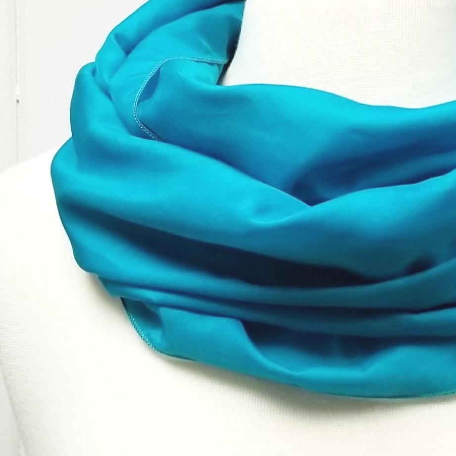 Foulard turquoise en coton et soie