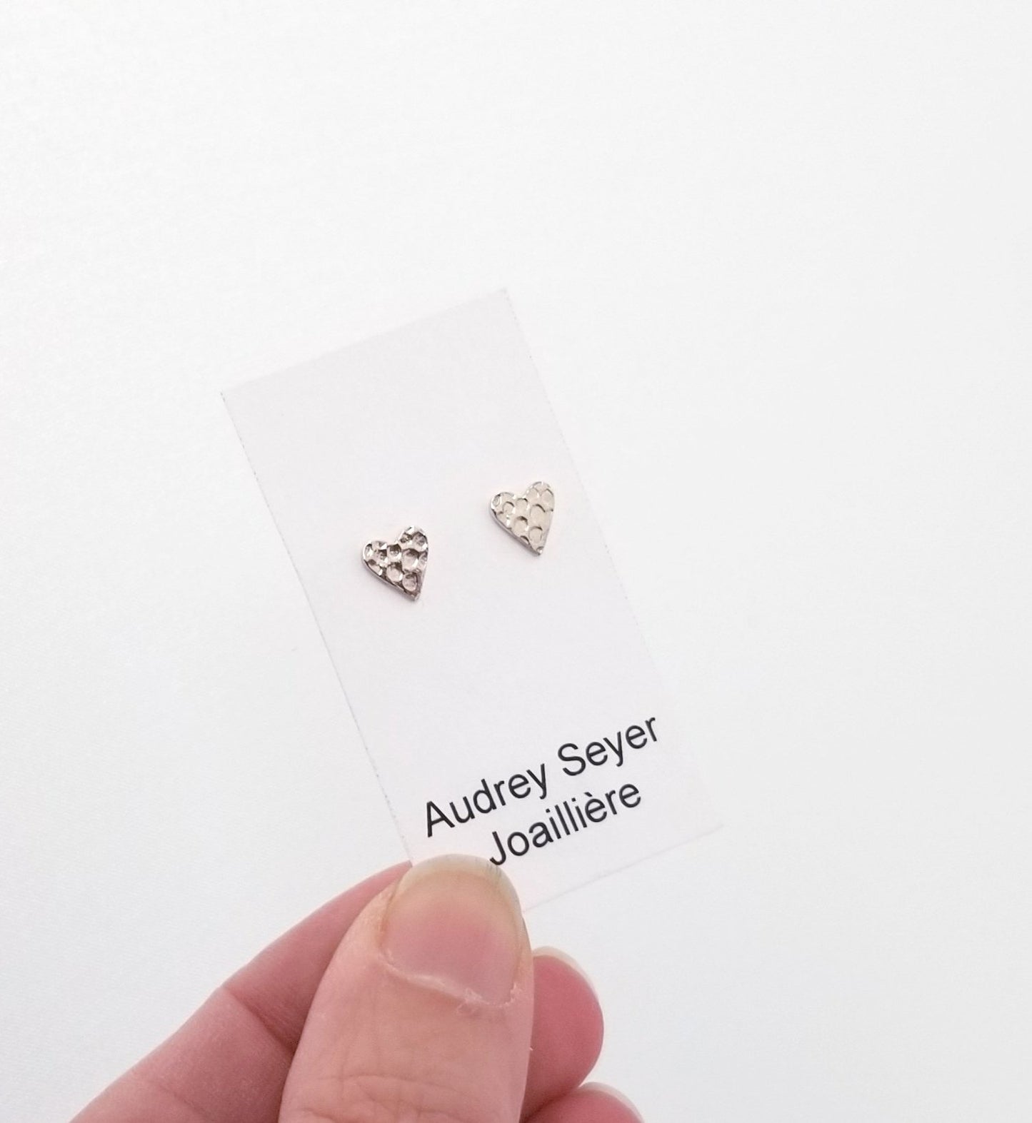 Petites boucles d'oreilles "coeurs" en argent CO02