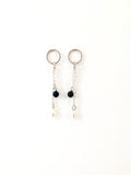 Boucles d'oreilles longues en argent et perles AUT20-03 - Christine Mercier atelier-boutique