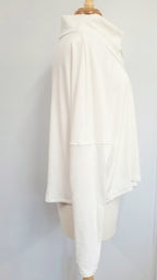 Haut ample et asymétrique en ultrasuède - Christine Mercier atelier-boutique