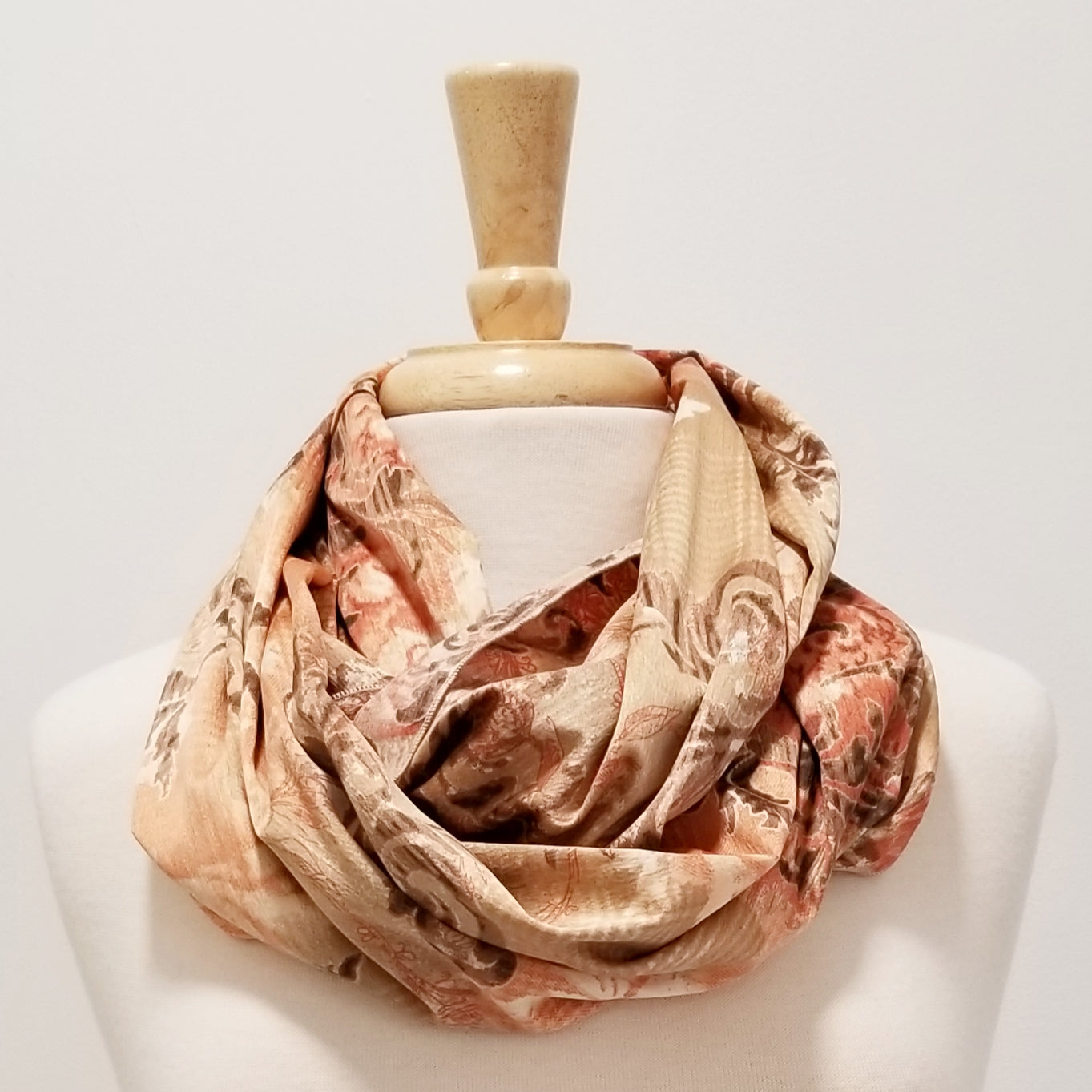 Foulard circulaire à imprimé romantique - Christine Mercier atelier-boutique