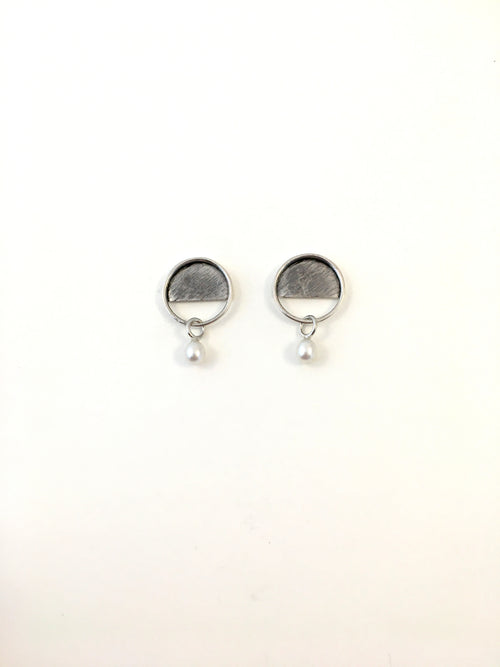 Boucles d'oreilles PE21-06 rondes en argent et perle - Christine Mercier atelier-boutique