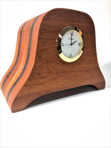 Horloge Pellerin en bois, acajou et shedua